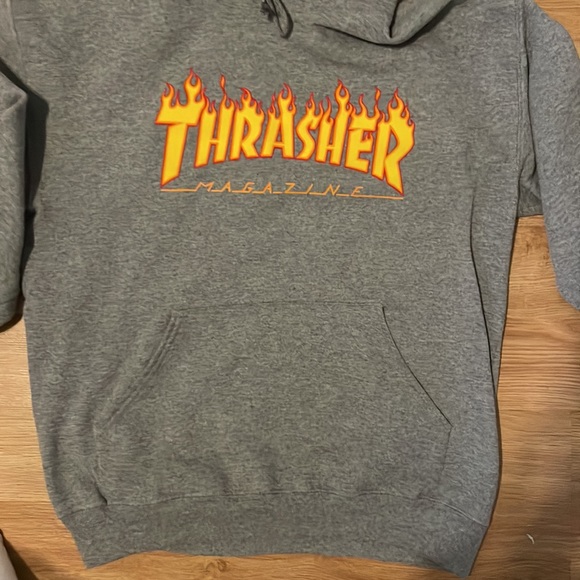 grey thrasher hoodie - Picture 3 of 3